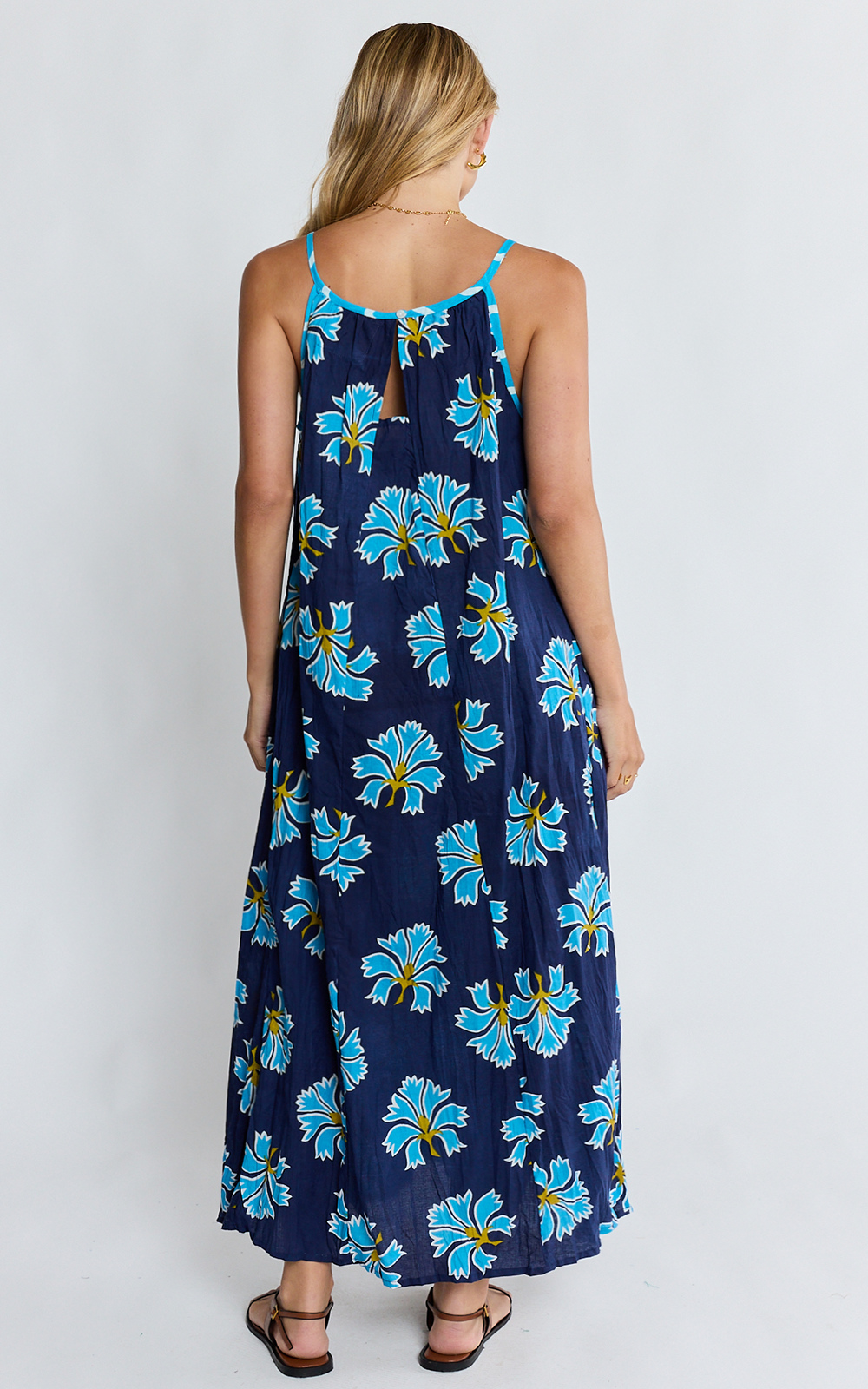 Estelle Maxi product photo.