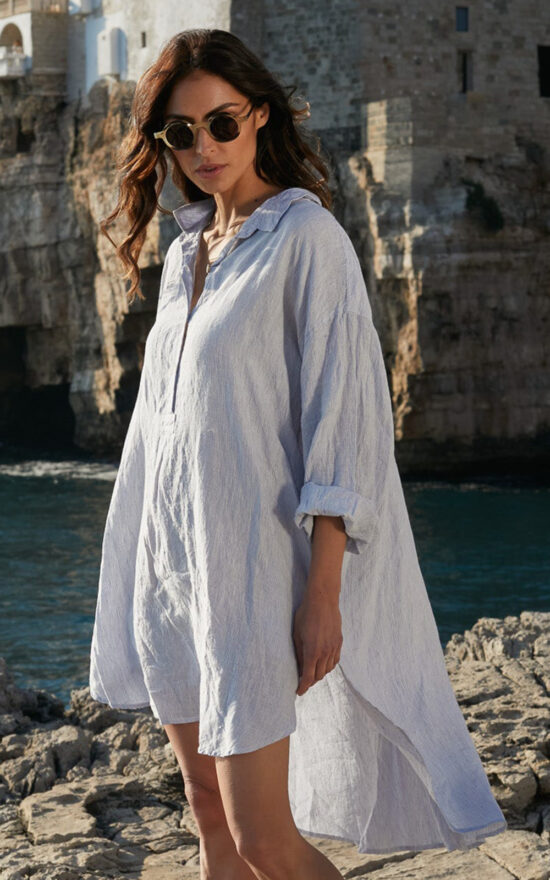 Harper Shirt In Linen product photo.