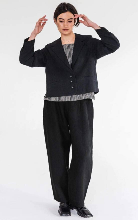 Hendric Pant product photo.