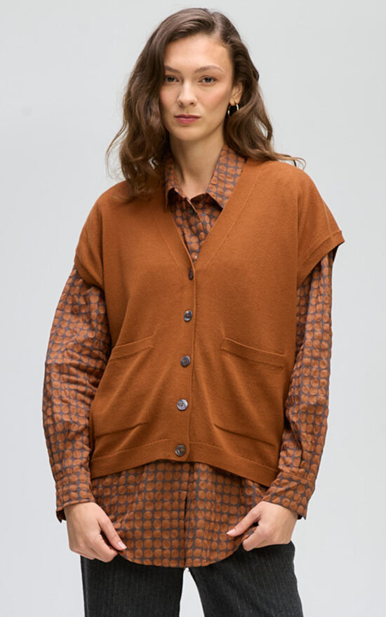 Button Vest product photo.