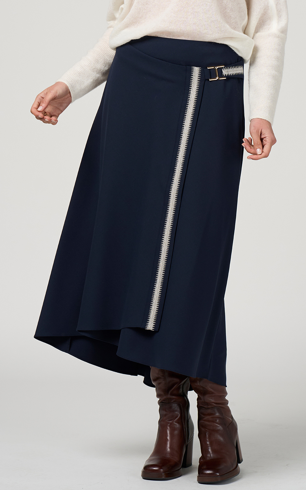 Bespoke Skirt product photo.