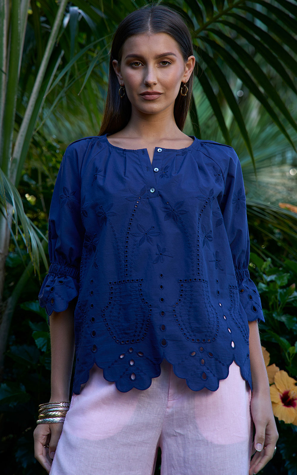 Dragonfly Top product photo.