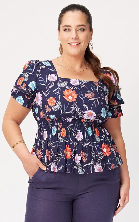 Simmone Top product photo.