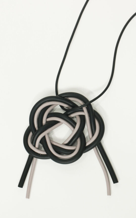 Mizuhiki Necklace product photo.