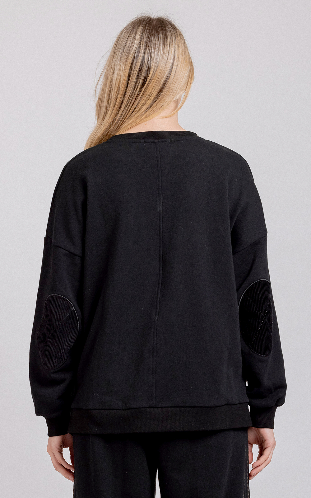 Kylie Sweat product photo.