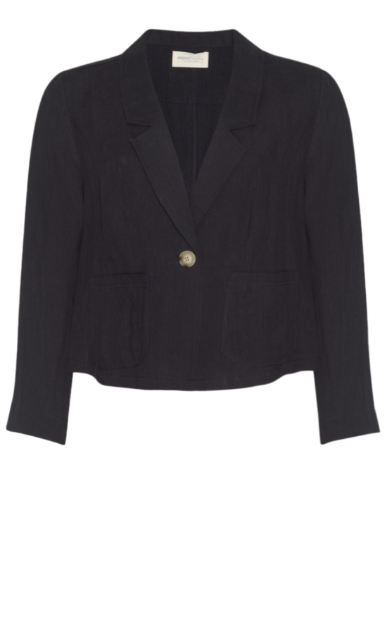Echo Jacket product photo.