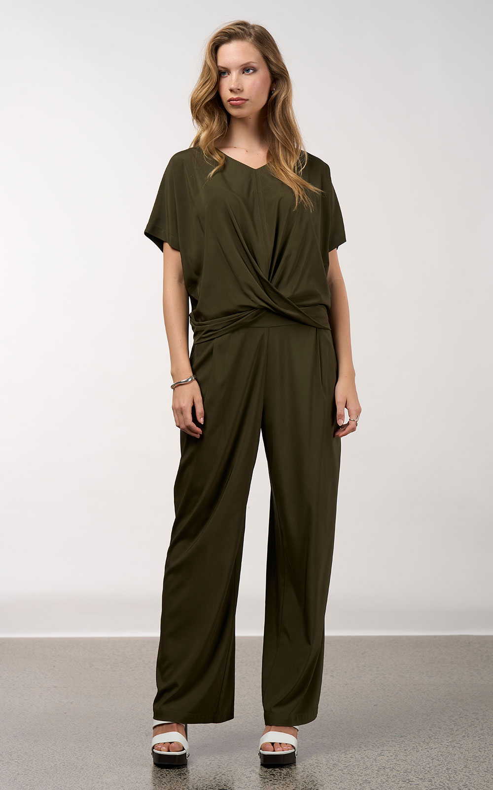 Occasion Pant product photo.