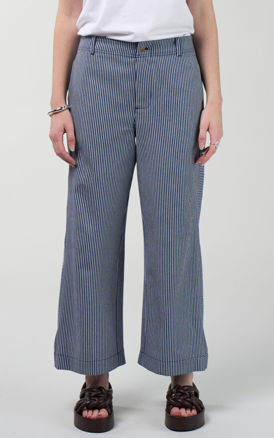 Signal Pant product photo.