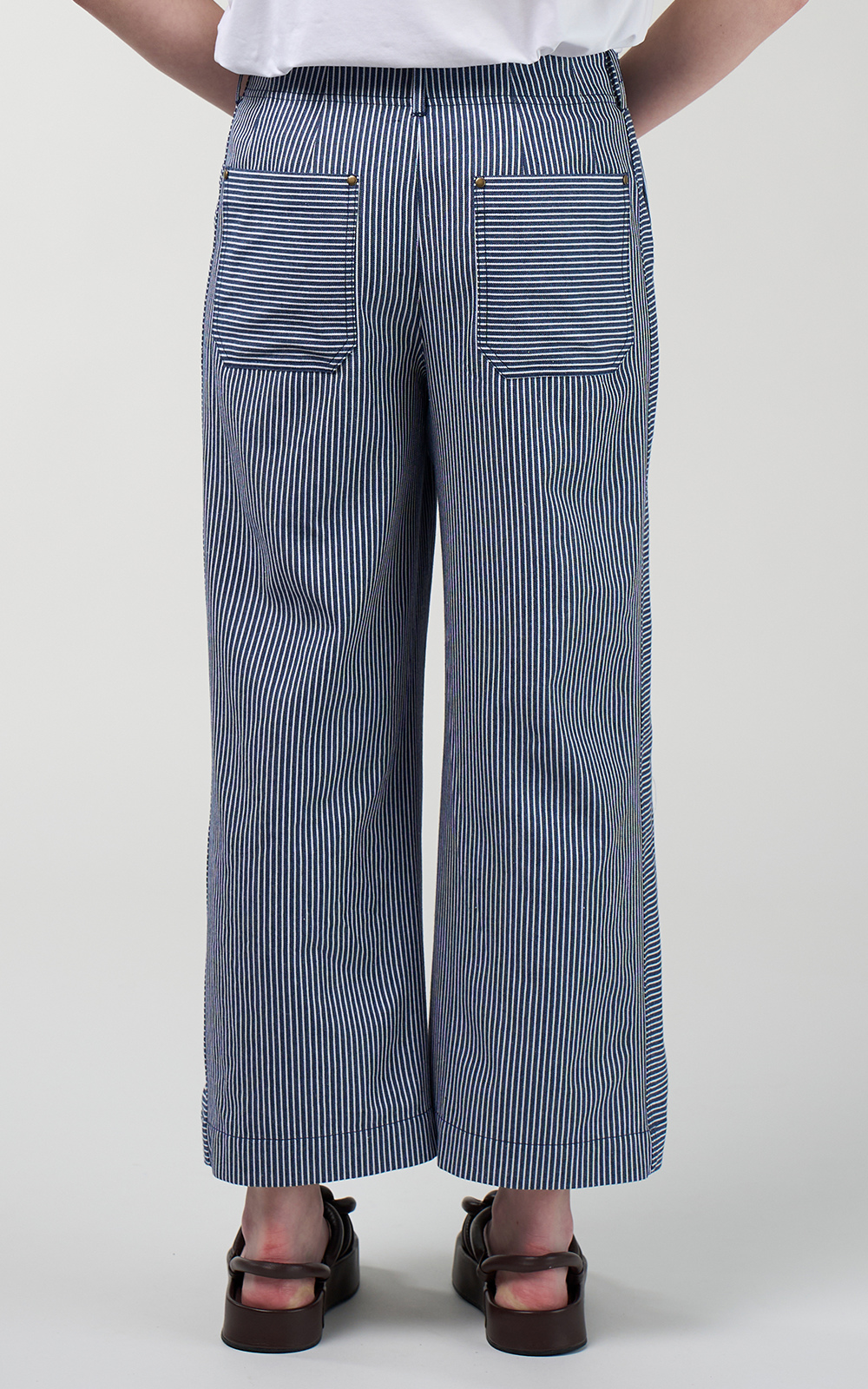 Signal Pant product photo.