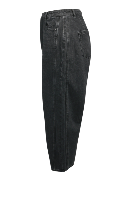 Louis Barrel Jean product photo.