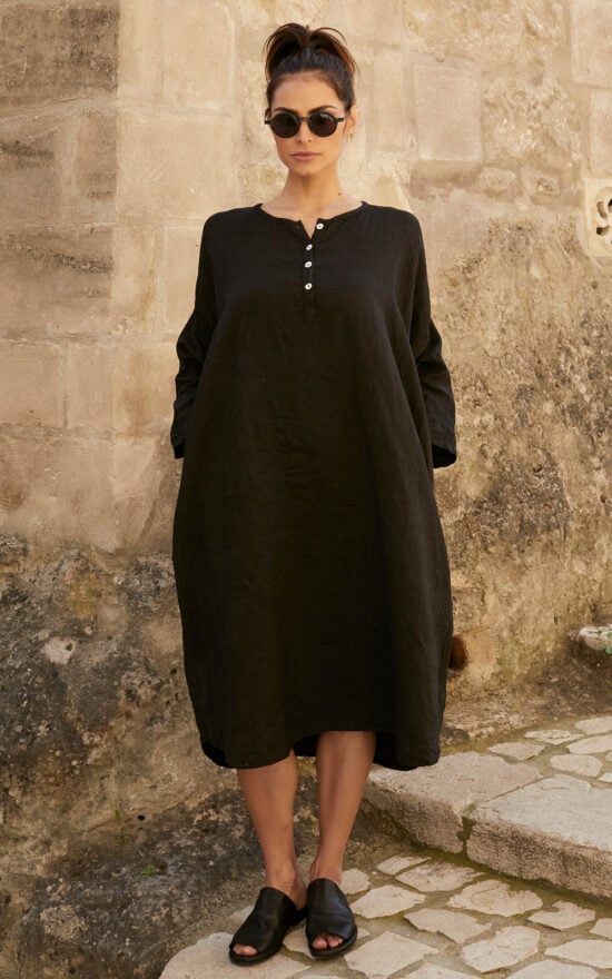 Noemi Dress In Linen product photo.