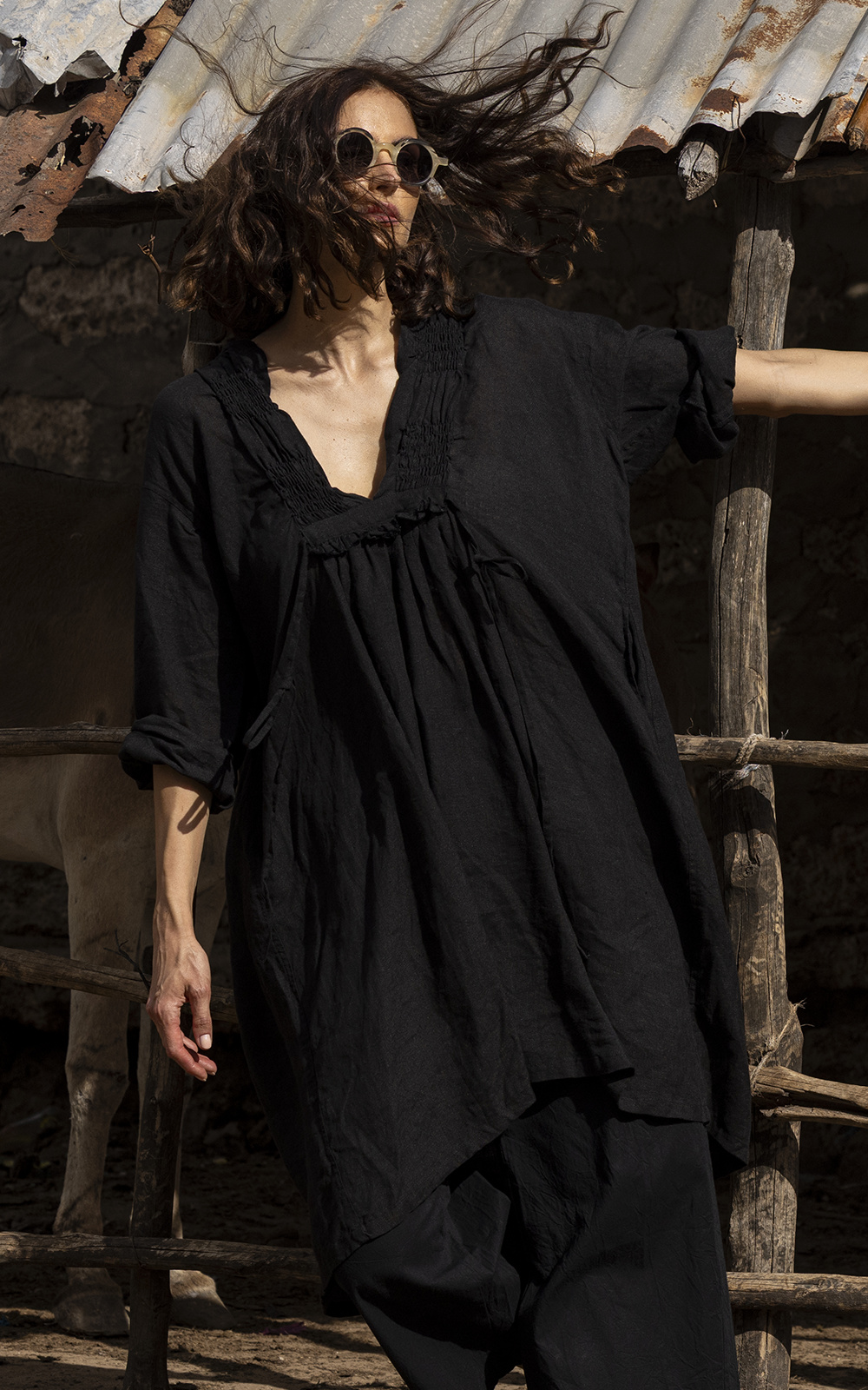 Nzuri Tunic Linen product photo.