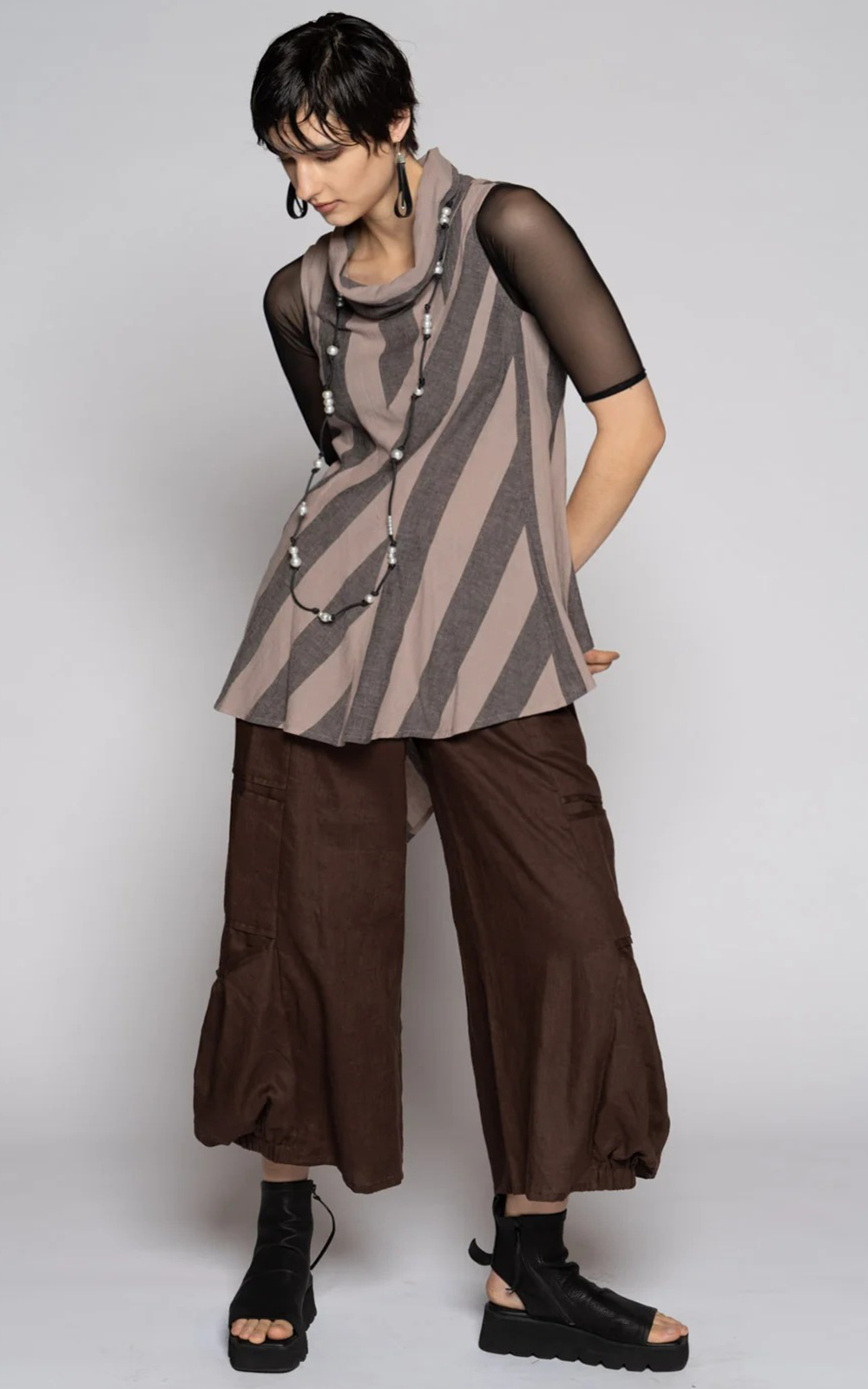 Strata Pocket Pant product photo.