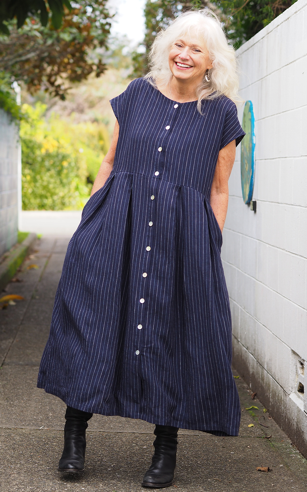 blue moana dress Vietnam War Era USMC Sergeant's Service Dress Blue Shade 2316 Wool Gab –  GRANDPOPSARMYNAVY