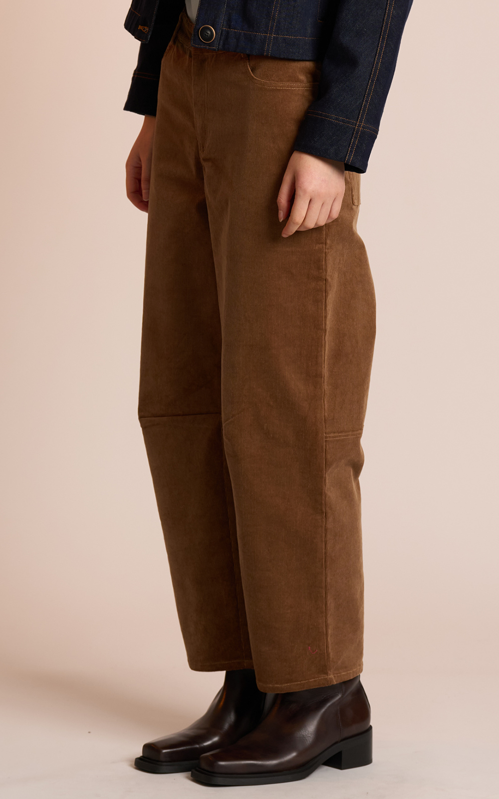 Dakota Pant product photo.