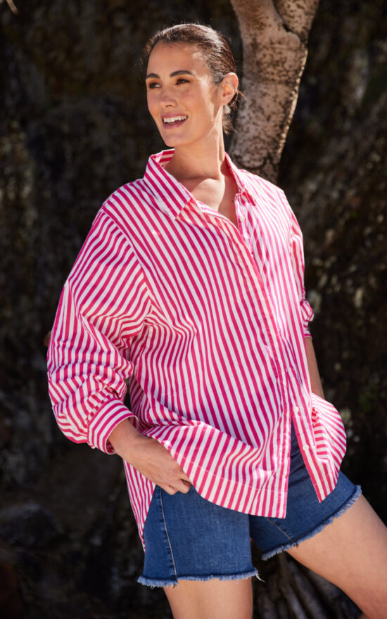 Oversized Boyfriend Shirt In Fuchsia Stripe product photo.