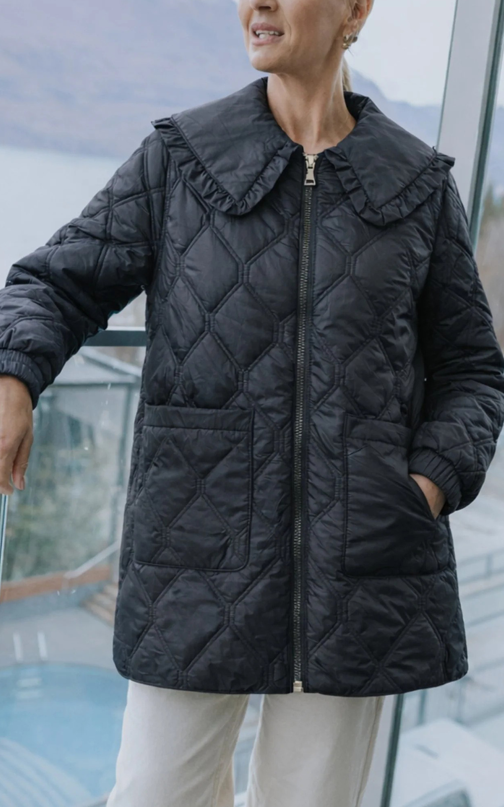 Tess Coat product photo.