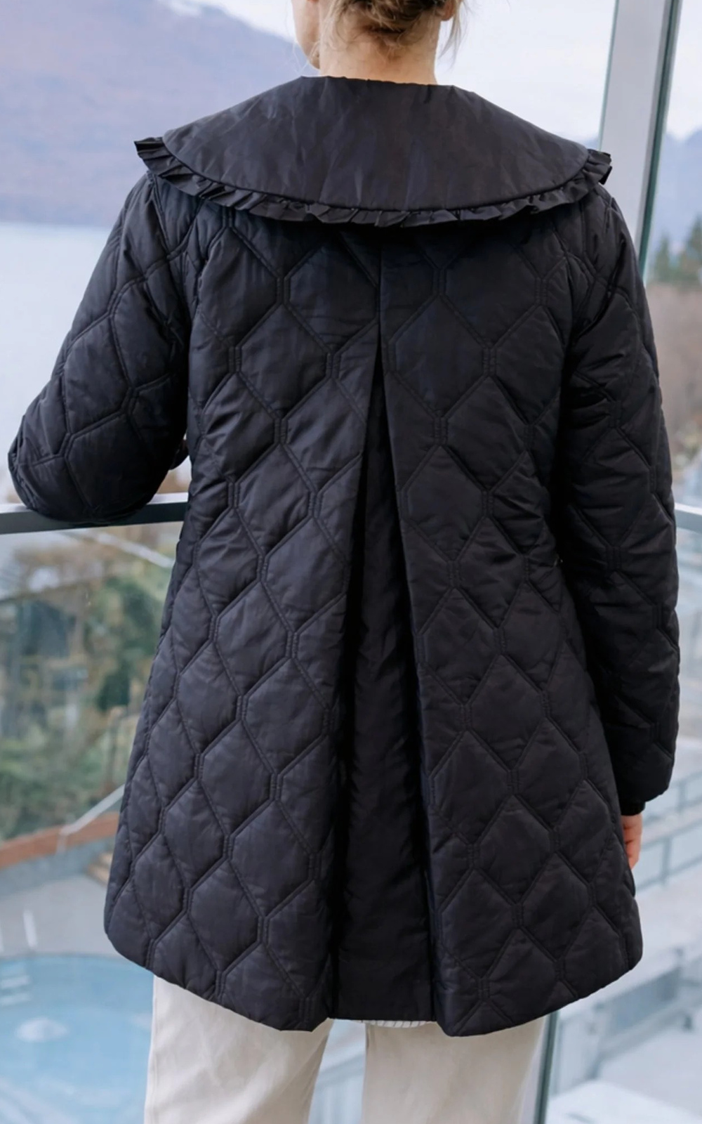 Tess Coat product photo.
