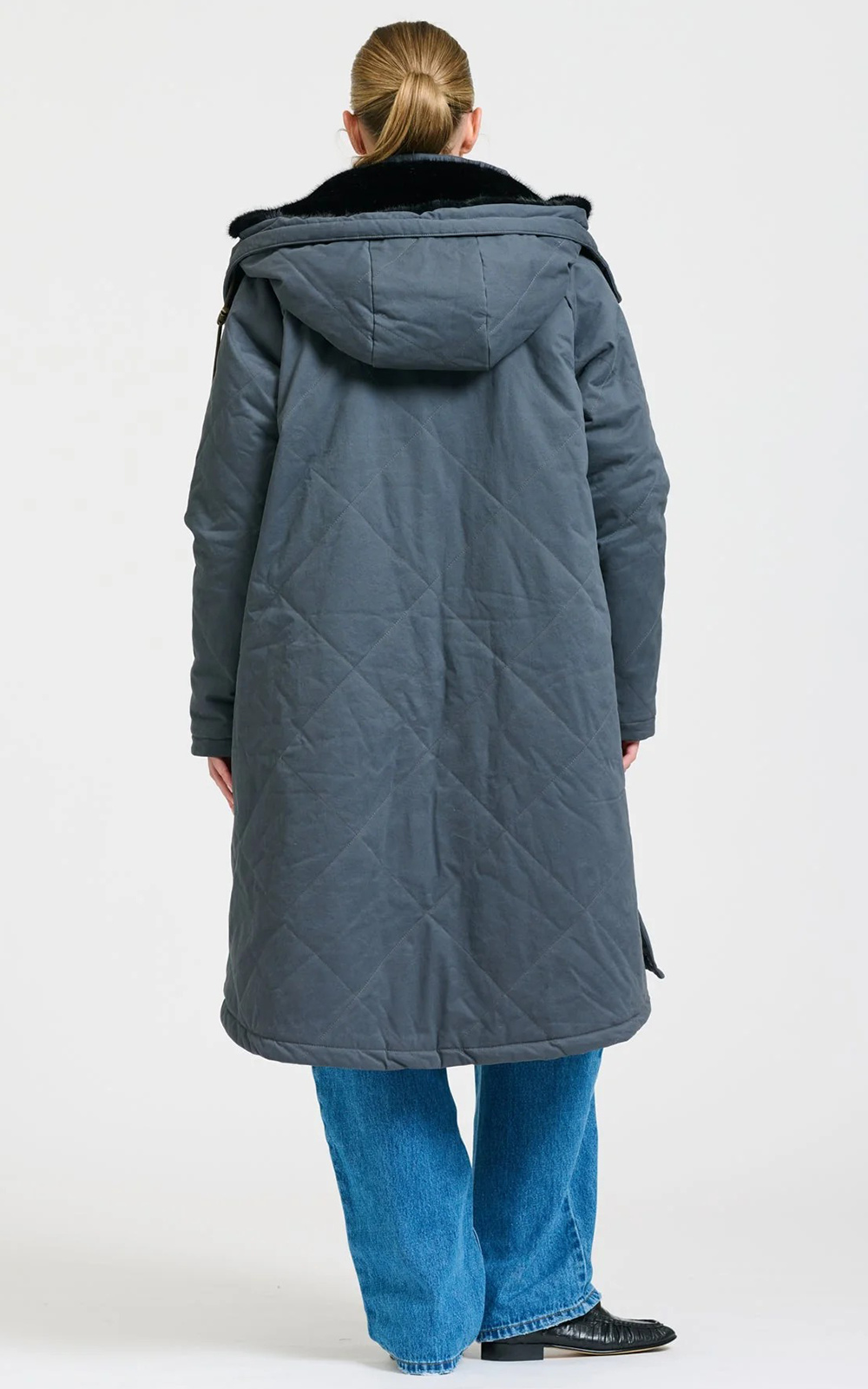 The Aspen Coat product photo.
