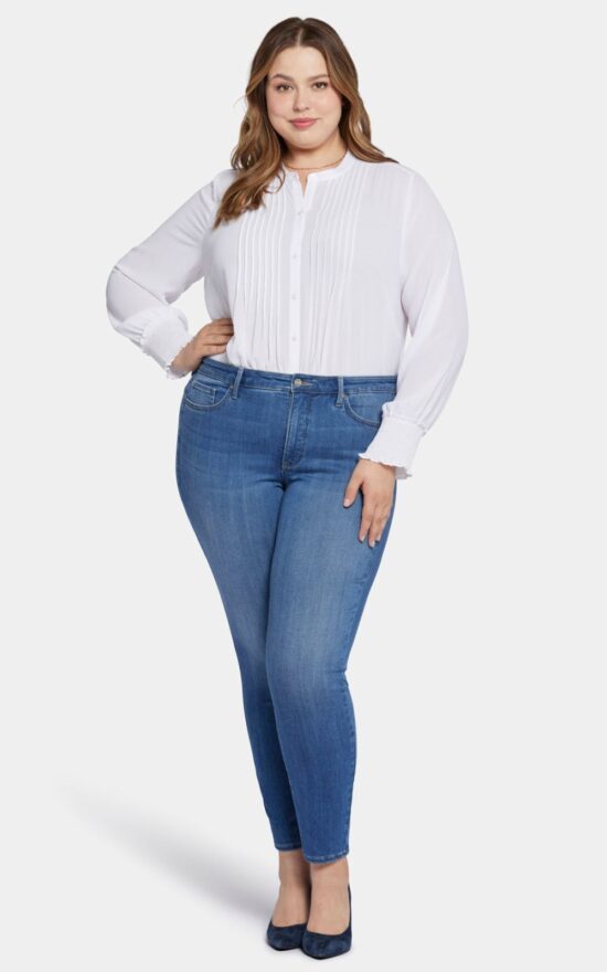 Womens Ami Skinny Released Hems product photo.
