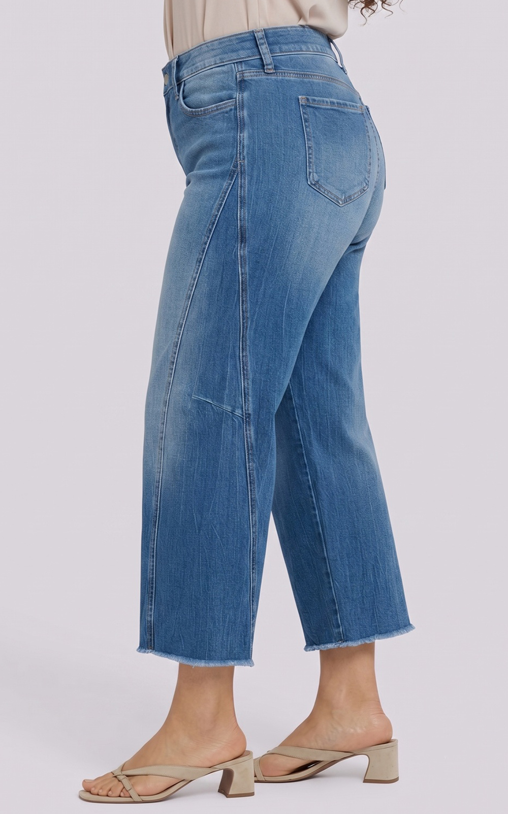 Womens Alyssa Hi-rise Jean product photo.