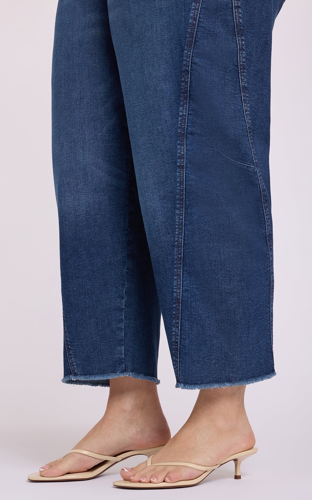 Womens Alyssa Hi-rise Jean product photo.