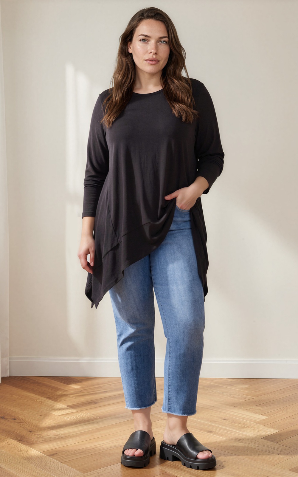 Womens Billie Mini Boot Ankle Hi-rise Jean product photo.