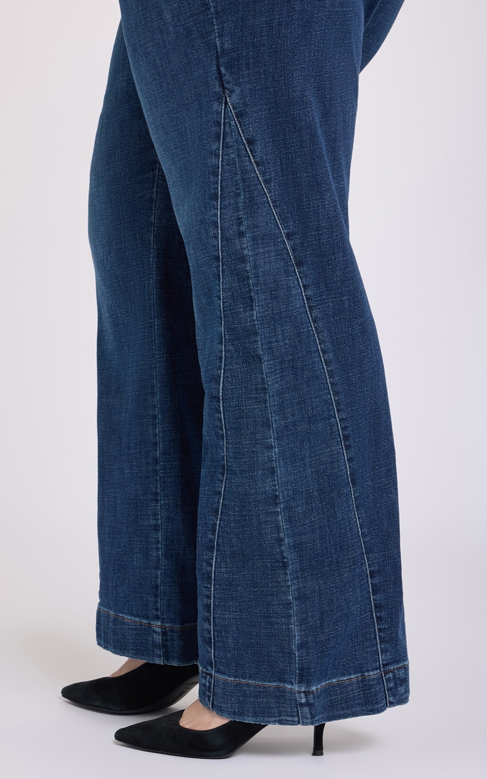 Womens Godet Teresa Wide Leg product photo.