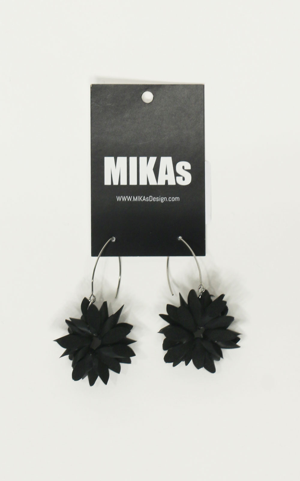 Wreath Earrings product photo.