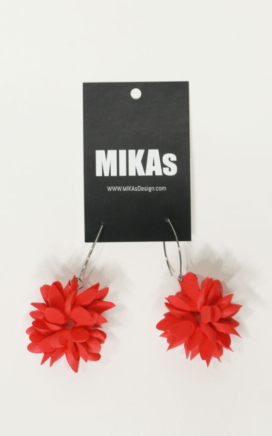 Wreath Earrings product photo.