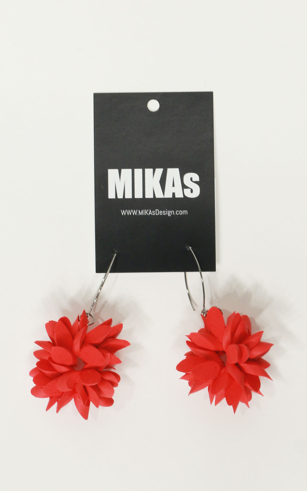 Wreath Earrings product photo.
