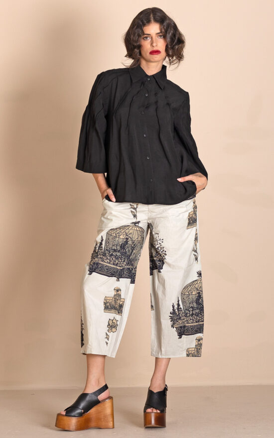 Bamboo Tuck Shirt product photo.