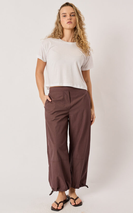 Zuri Pant product photo.